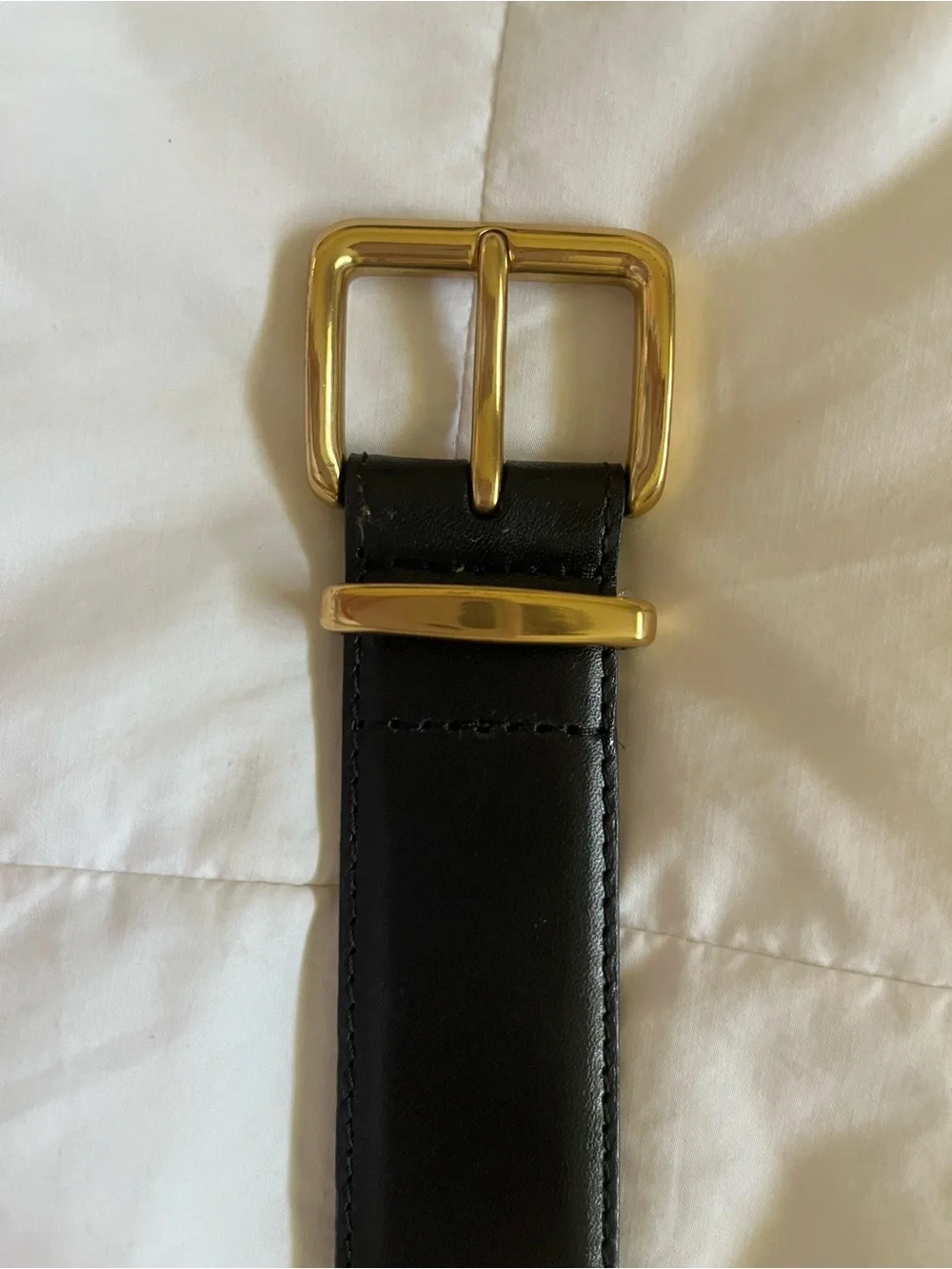Aritzia 100% Leather Black Belt with Solid Brass Gold Buckle Size Medium